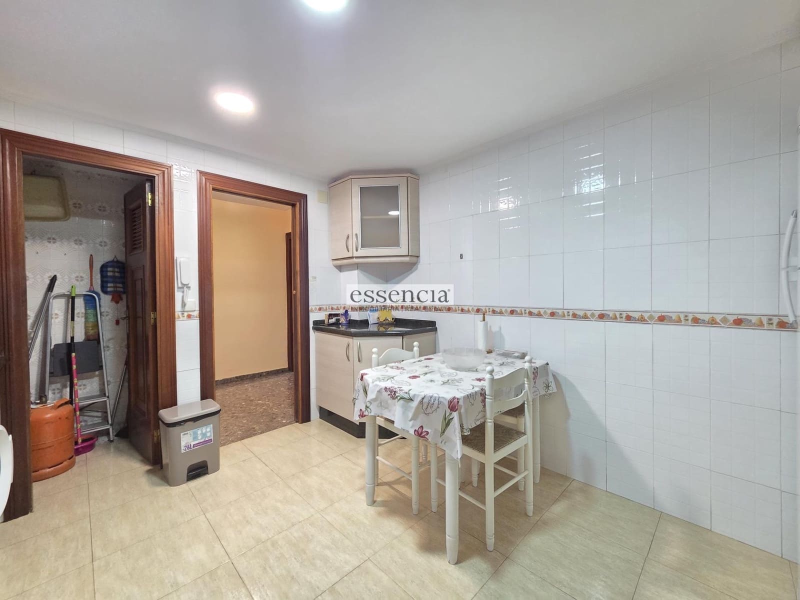 4 bedroom Flat for sale in Gandia with garage - € 294,900 (Ref: 9414033)