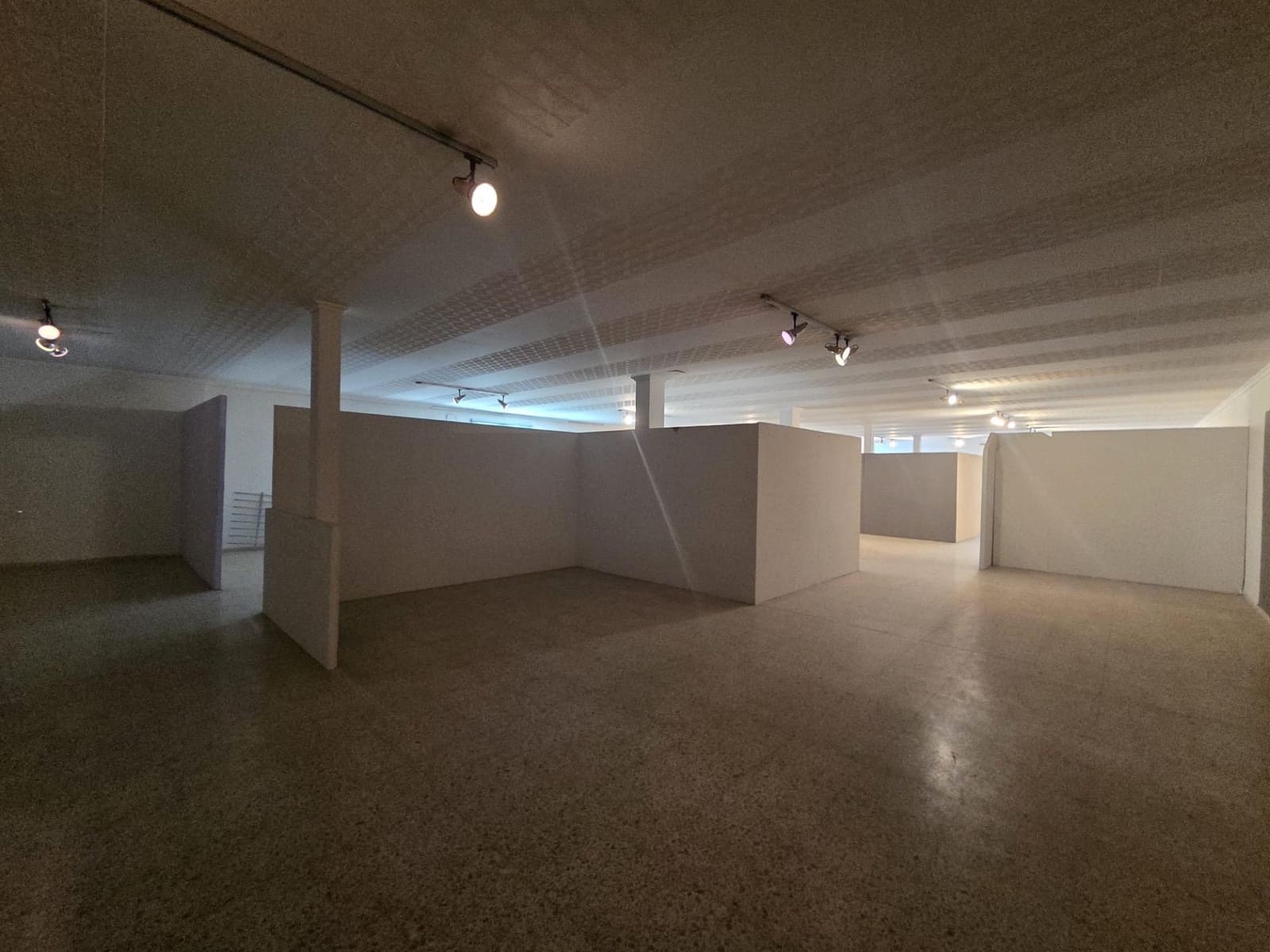 4 soveværelse Virksomhed til salg i Bocairent med garage - € 429.000 (Ref: 9419652)