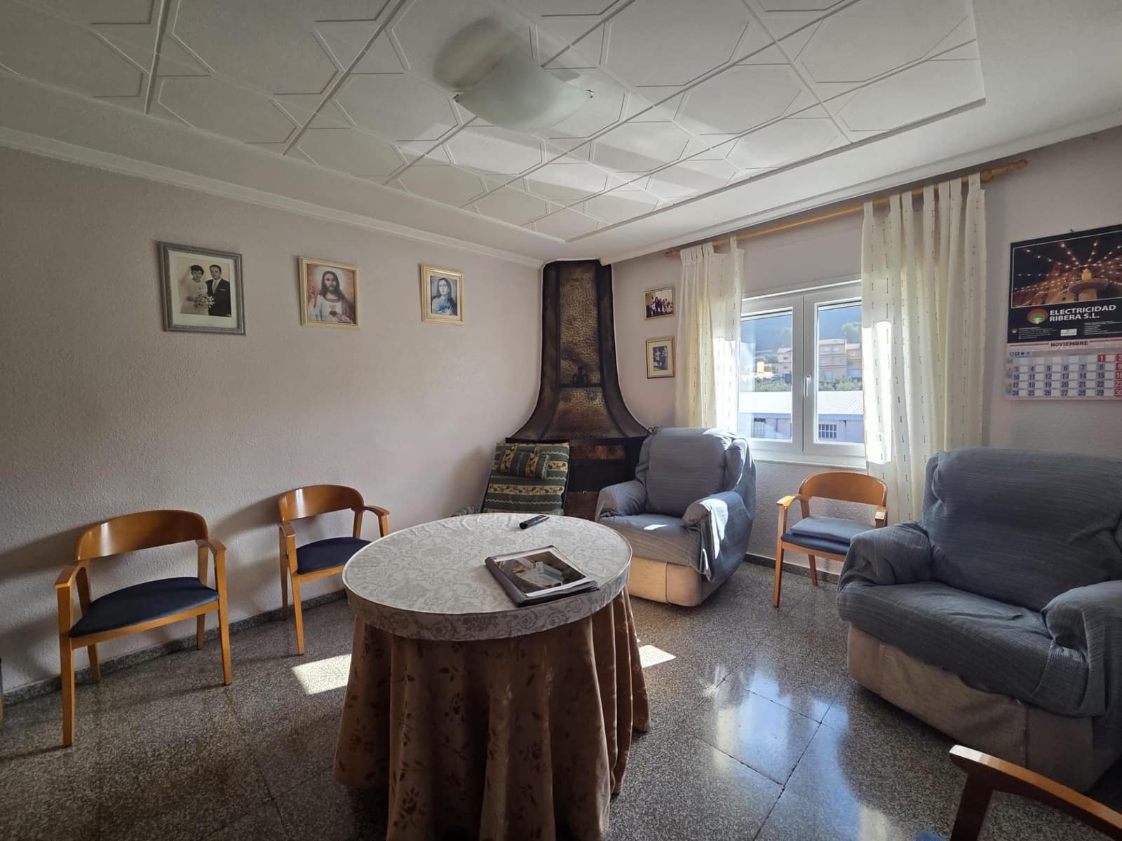 4 soveværelse Virksomhed til salg i Bocairent med garage - € 429.000 (Ref: 9419652)