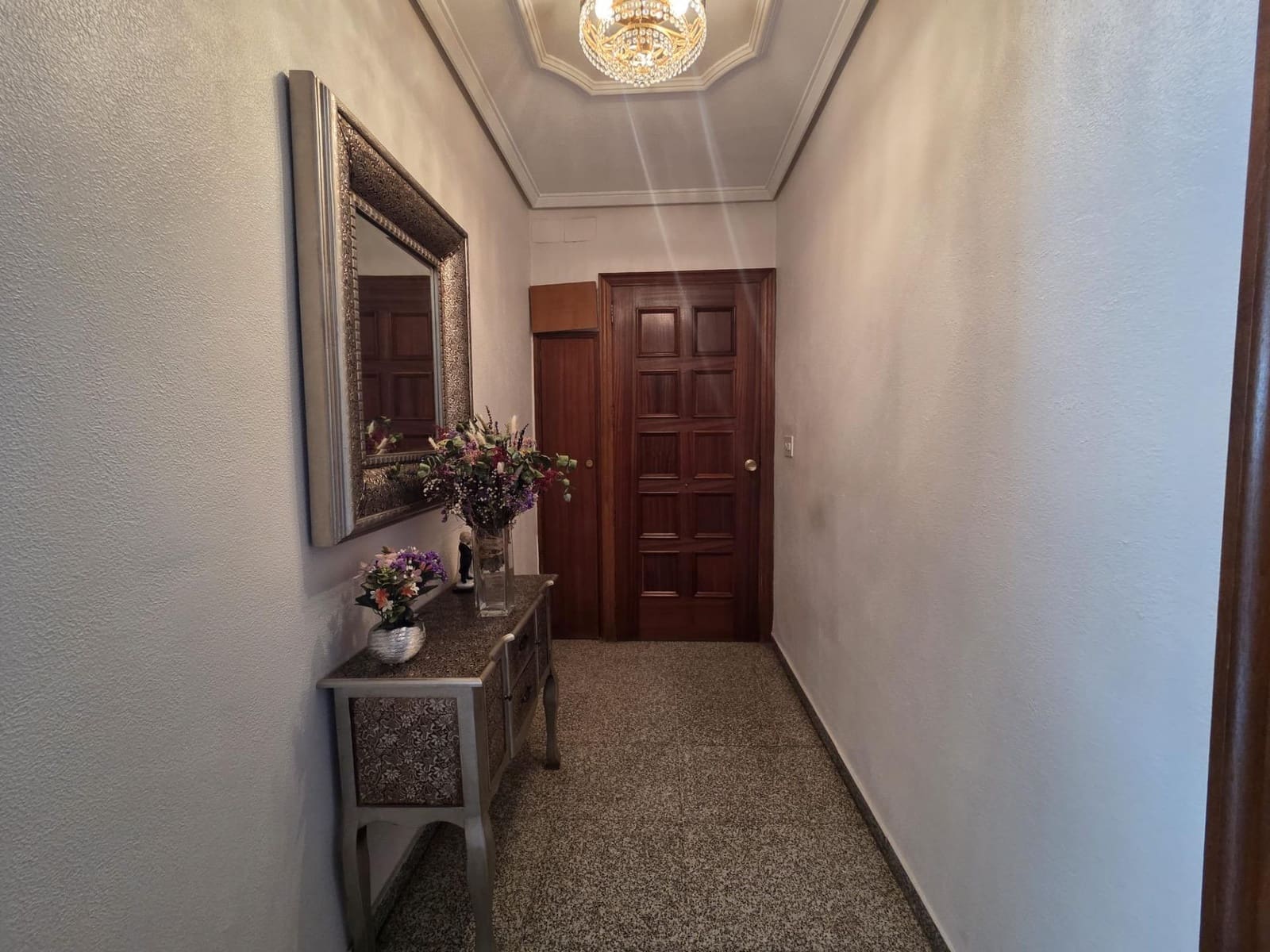 4 soveværelse Virksomhed til salg i Bocairent med garage - € 429.000 (Ref: 9419652)