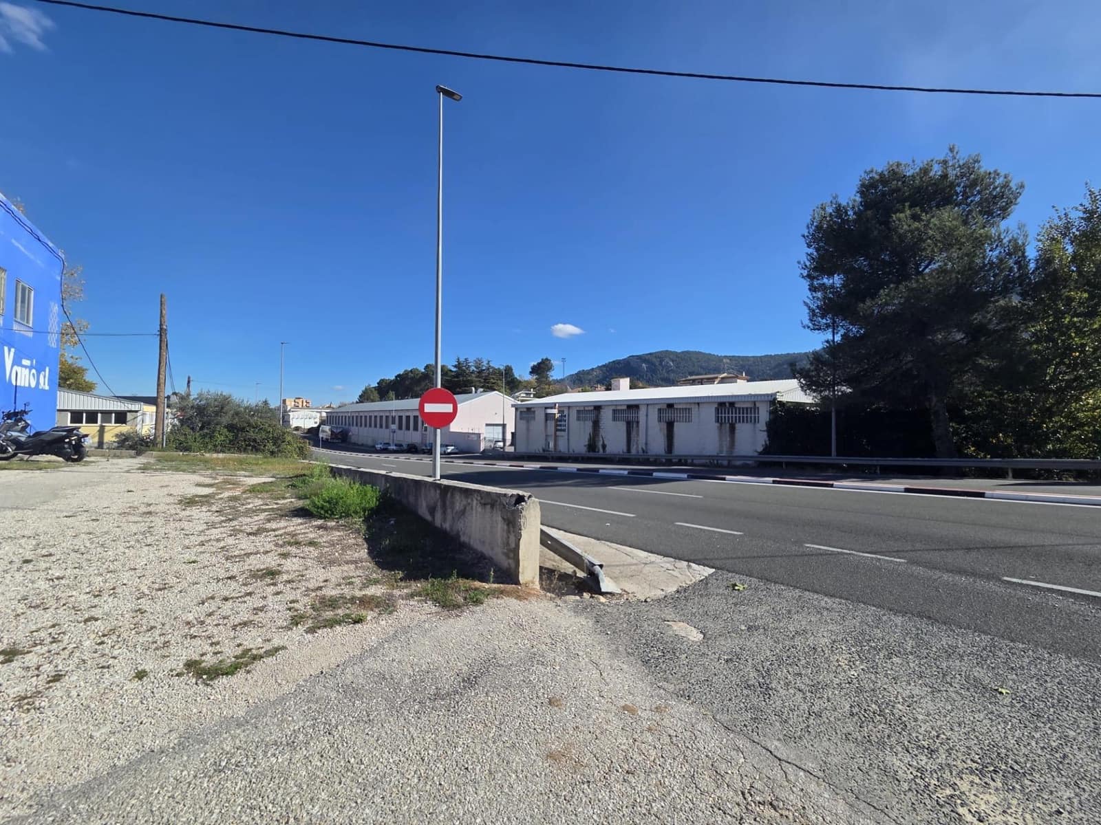 4 soveværelse Virksomhed til salg i Bocairent med garage - € 429.000 (Ref: 9419652)