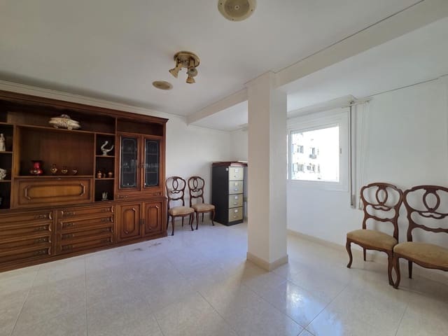 4 chambre Appartement à vendre à Gandia - 200 000 € (Ref: 9433354)