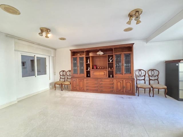 4 chambre Appartement à vendre à Gandia - 200 000 € (Ref: 9433354)