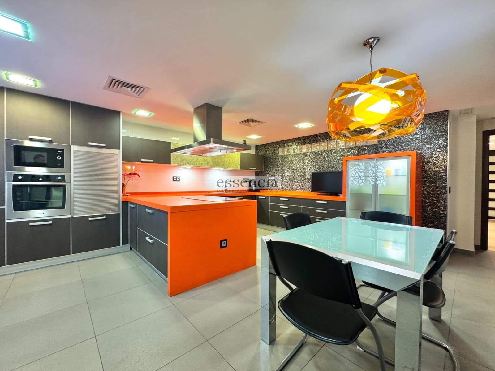 5 sovrum Lägenhet till salu i Gandia med garage - 460 000 € (Ref: 9437683)