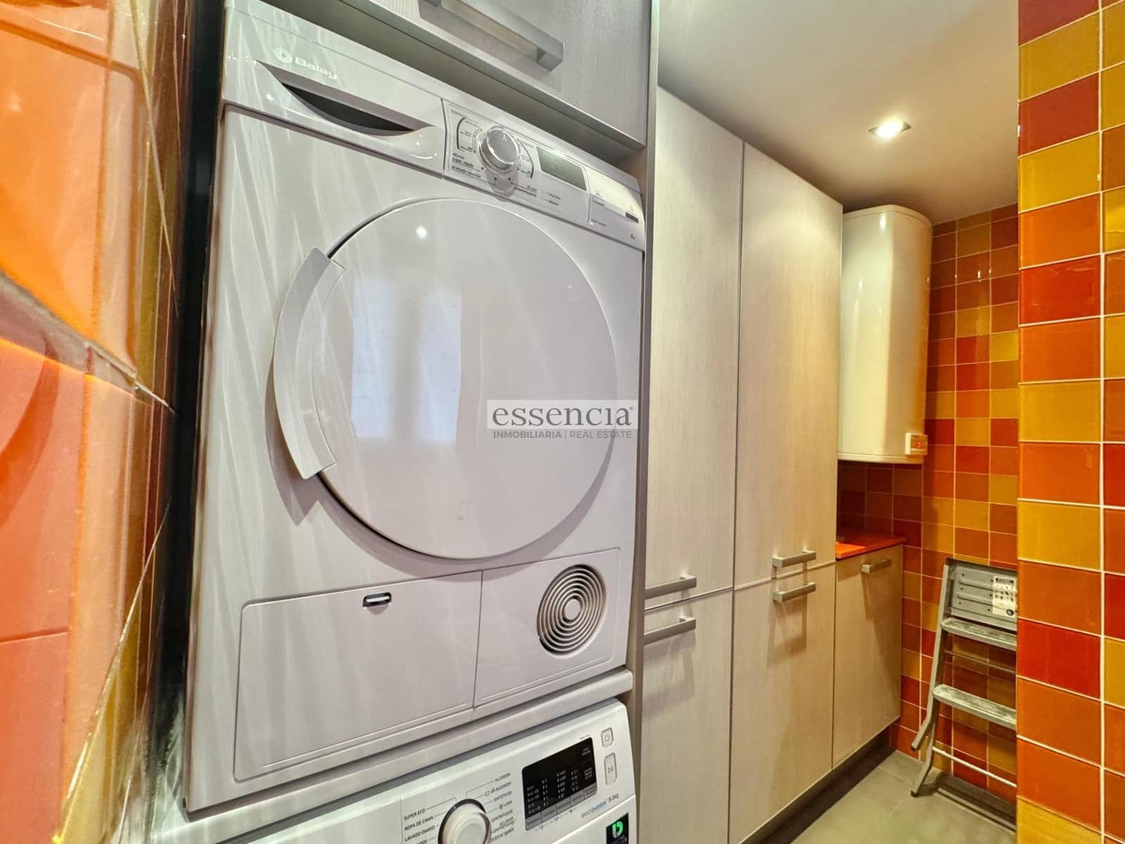 5 sovrum Lägenhet till salu i Gandia med garage - 460 000 € (Ref: 9437683)