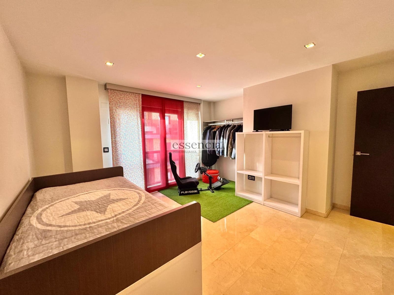 5 sovrum Lägenhet till salu i Gandia med garage - 460 000 € (Ref: 9437683)