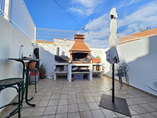 6 makuuhuone Rivitalo myytävänä paikassa Beniflá mukana 
autotalli - 259 000 € (Ref: 9437684)