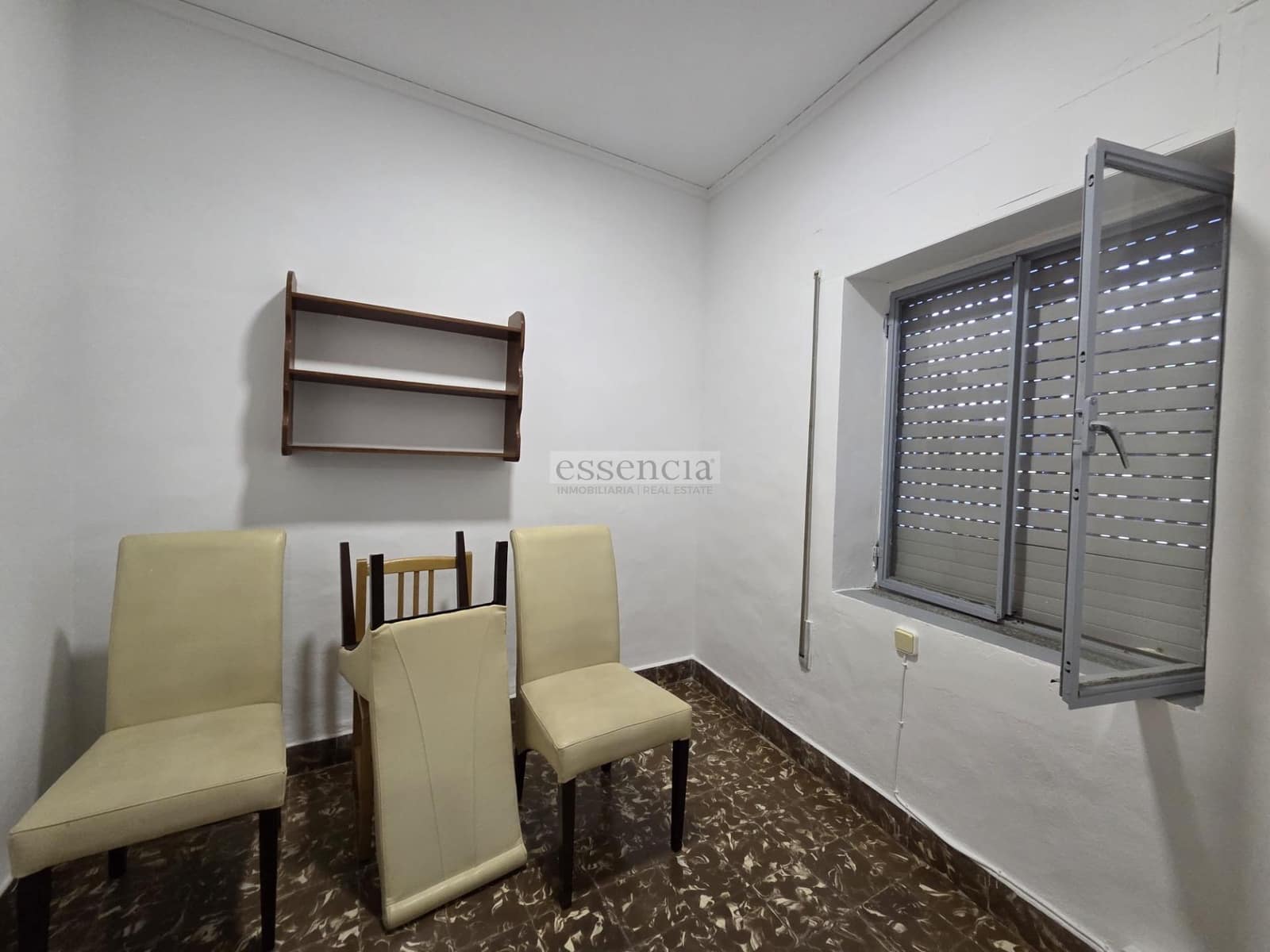 3 bedroom Townhouse for sale in Llocnou de Sant Jeroni - € 89,900 (Ref: 9440047)