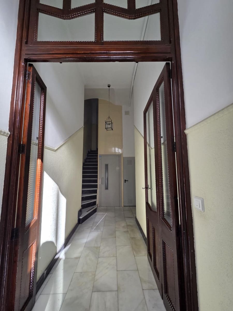 5 soveværelse Lejlighed til salg i Gandia - € 210.000 (Ref: 9452072)