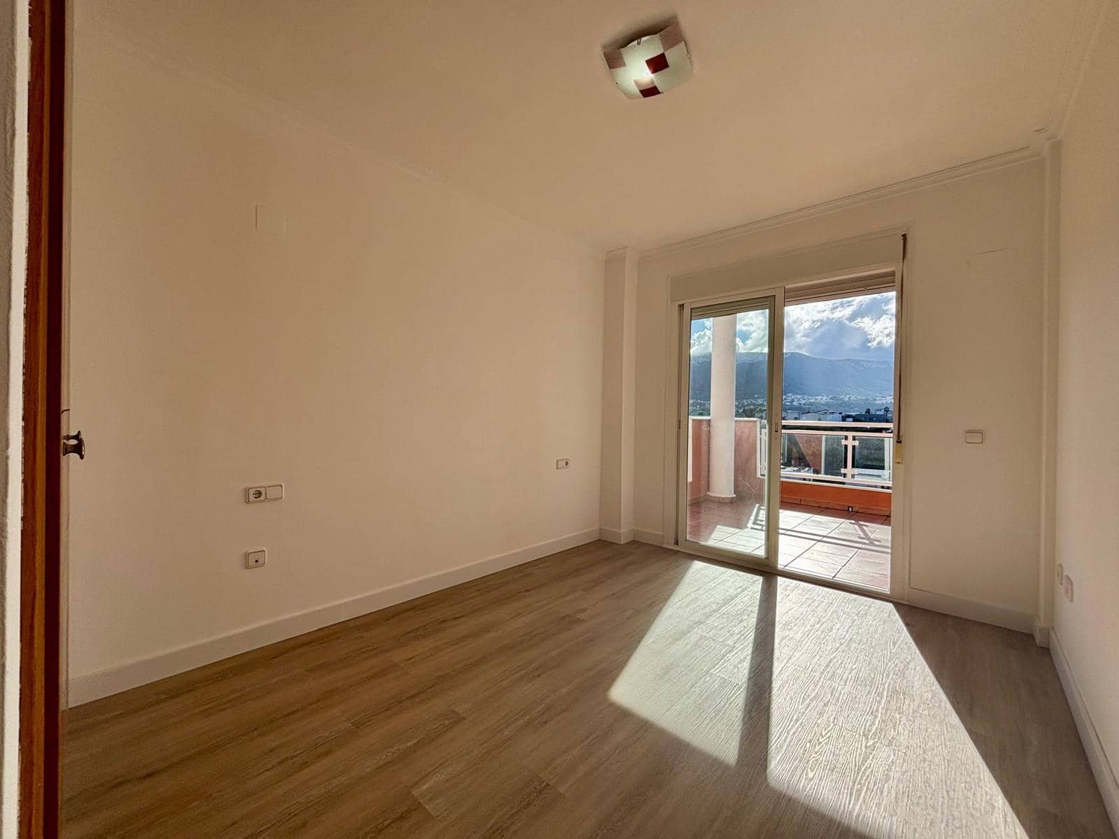 2 soveværelse Lejlighed til salg i Denia med swimmingpool garage - € 270.000 (Ref: 9465584)