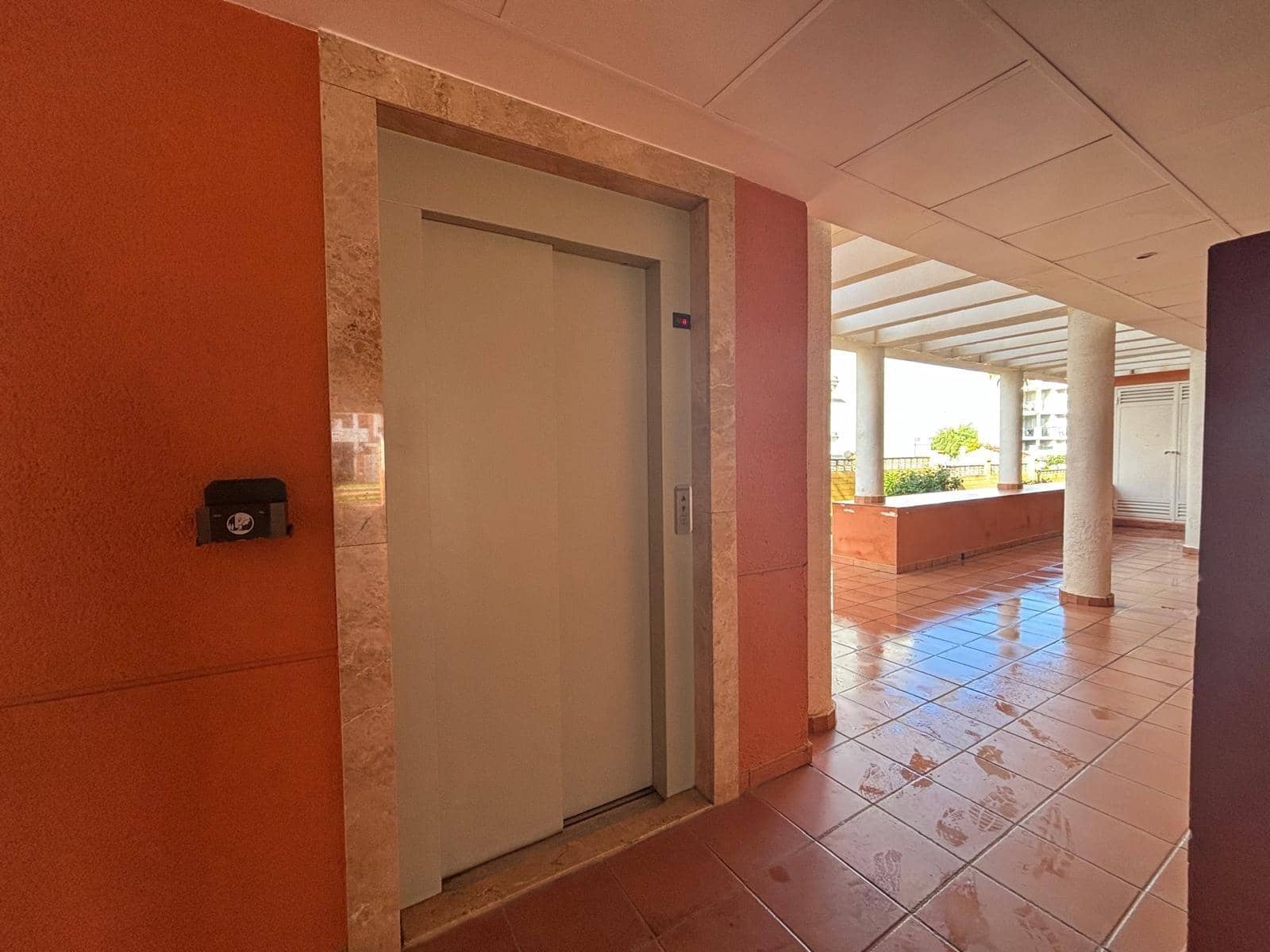 2 soveværelse Lejlighed til salg i Denia med swimmingpool garage - € 270.000 (Ref: 9465584)