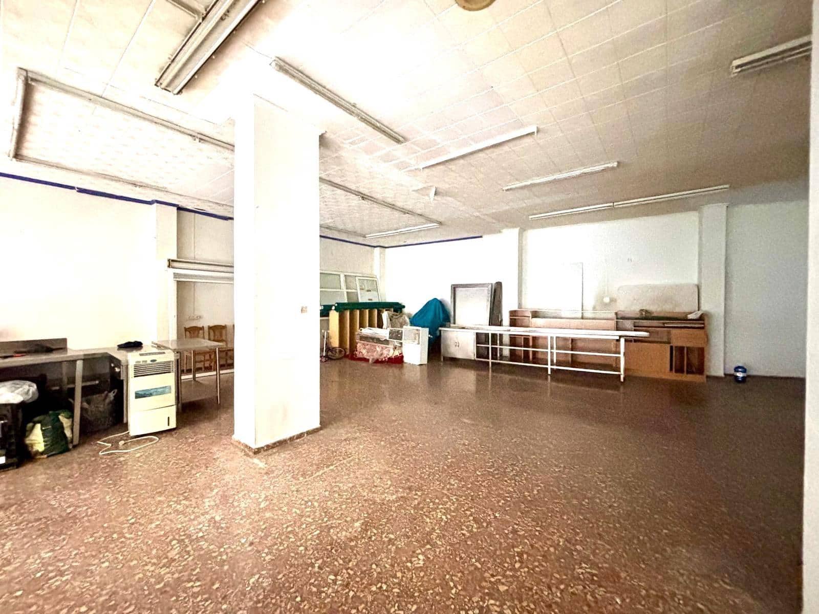 Komercyjne na sprzedaż w Gandia - 85 000 € (Ref: 9468443)