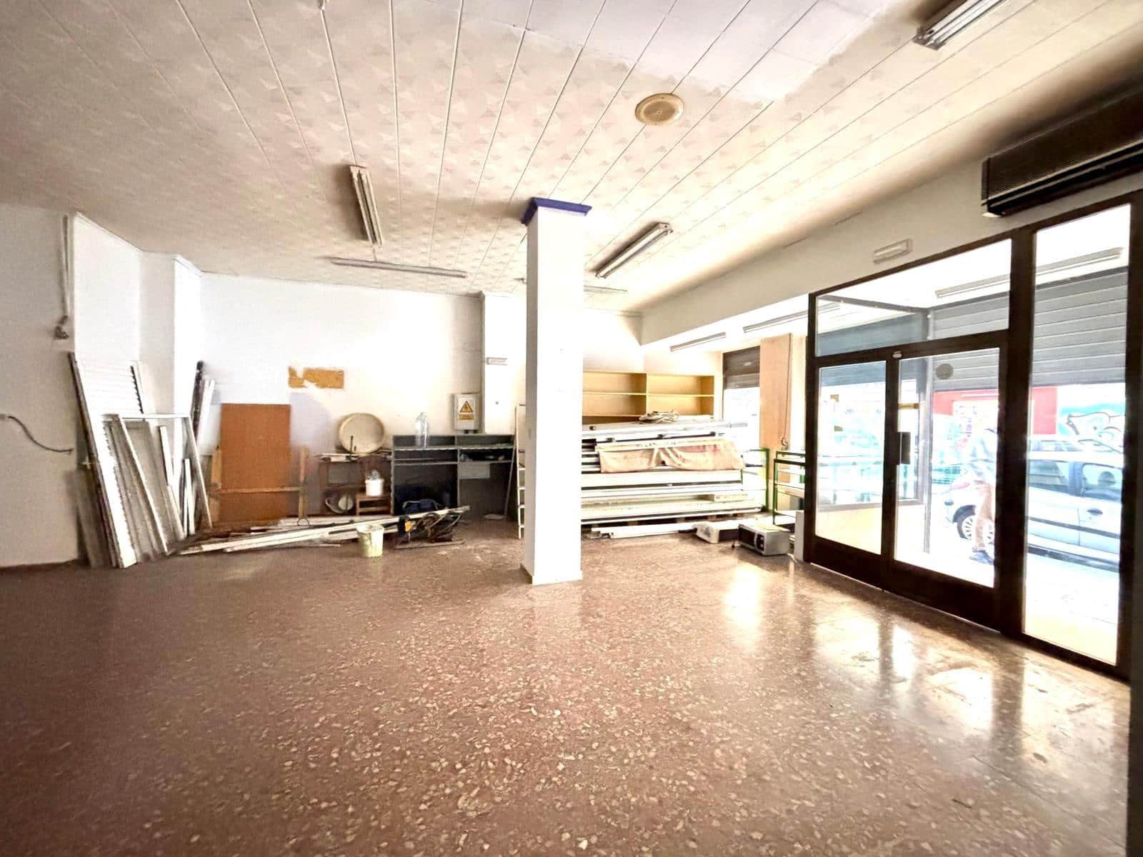 Komercyjne na sprzedaż w Gandia - 85 000 € (Ref: 9468443)