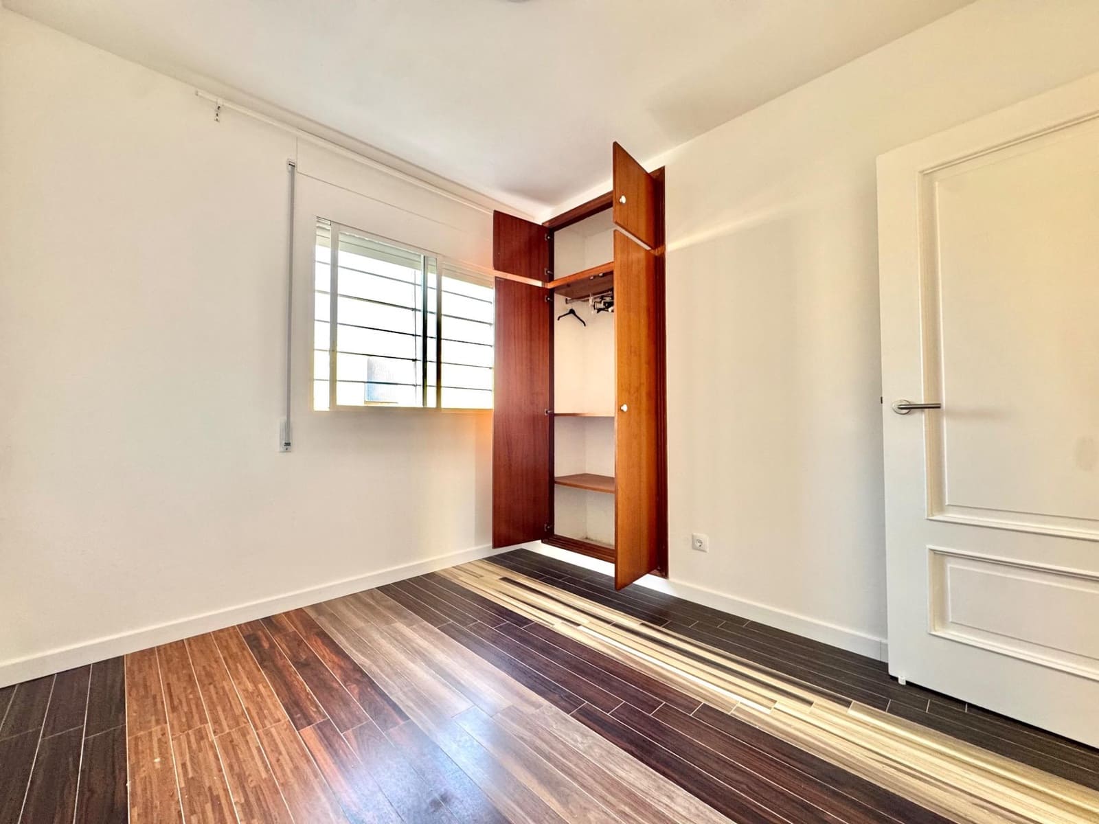 3 makuuhuone Asunto myytävänä paikassa Gandia - 119 900 € (Ref: 9472927)