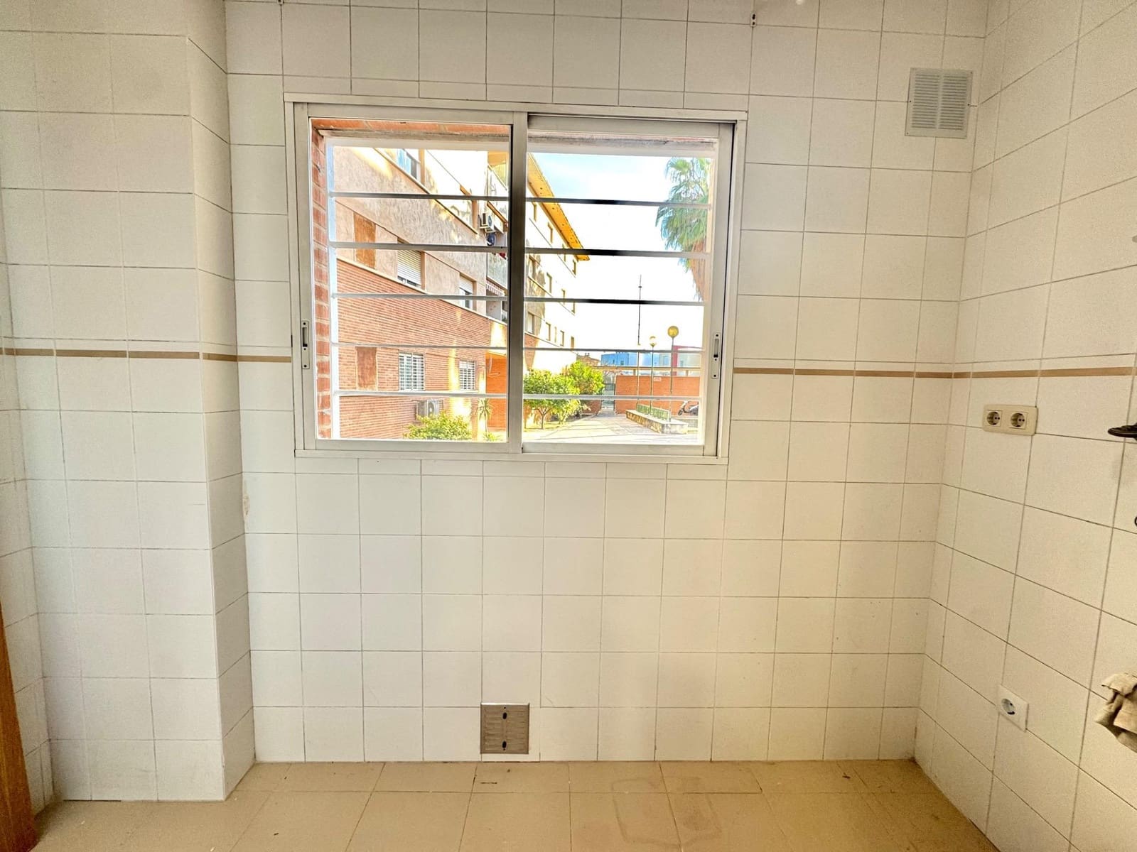 3 makuuhuone Asunto myytävänä paikassa Gandia - 119 900 € (Ref: 9472927)