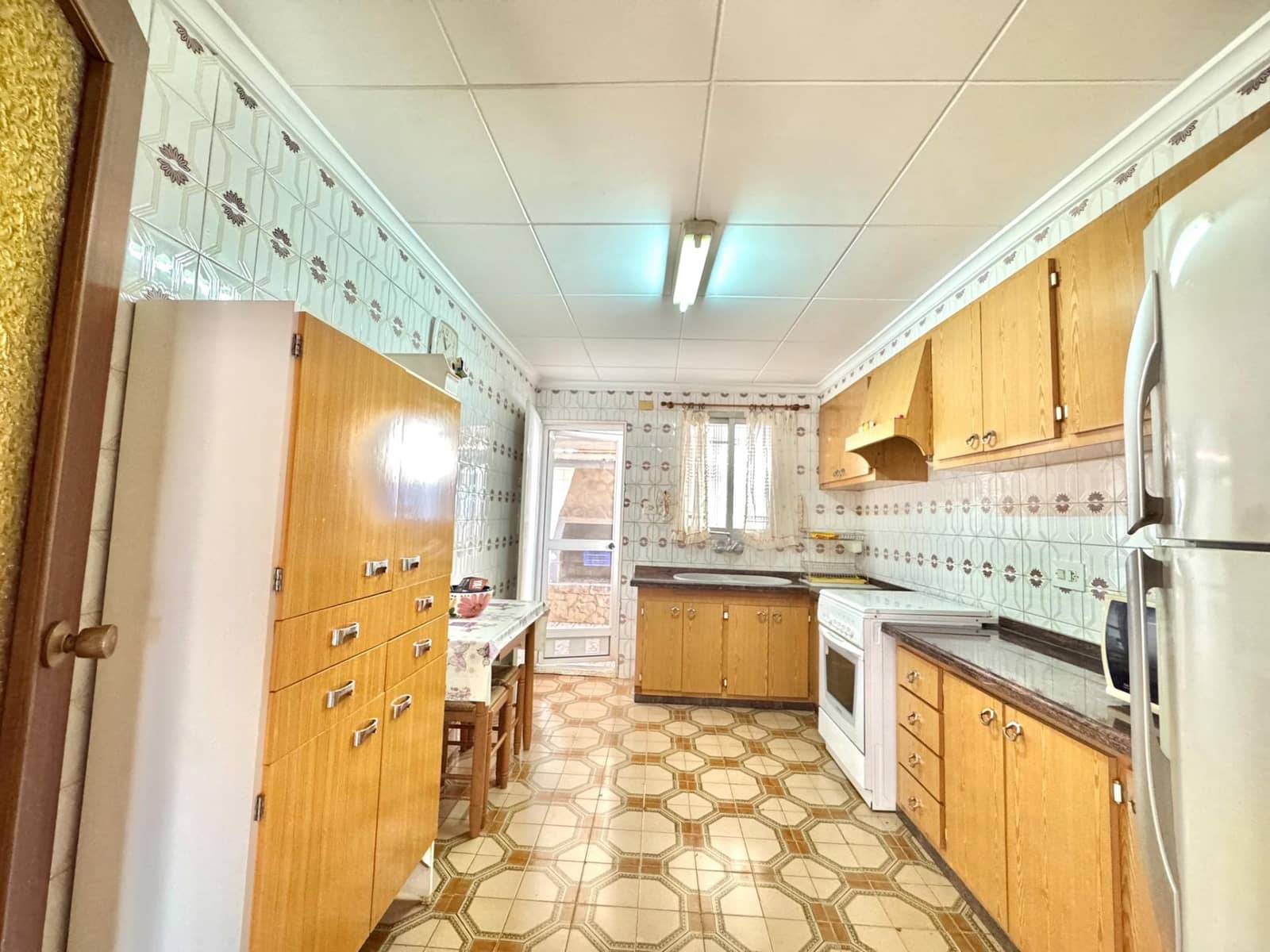 3 makuuhuone Huvila myytävänä paikassa Palma de Gandia mukana uima-altaan 
autotalli - 219 000 € (Ref: 9474884)