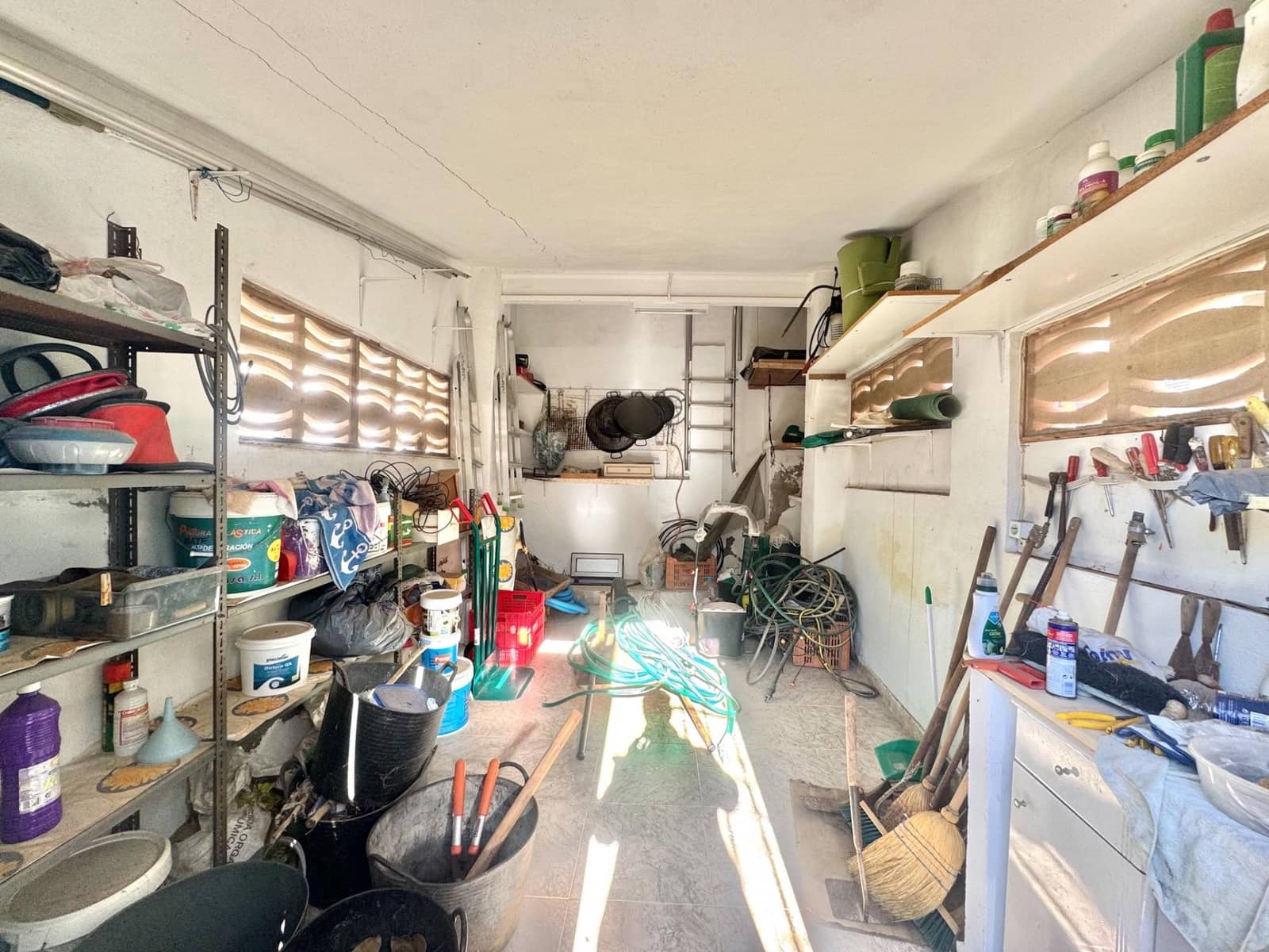 3 makuuhuone Huvila myytävänä paikassa Palma de Gandia mukana uima-altaan 
autotalli - 219 000 € (Ref: 9474884)