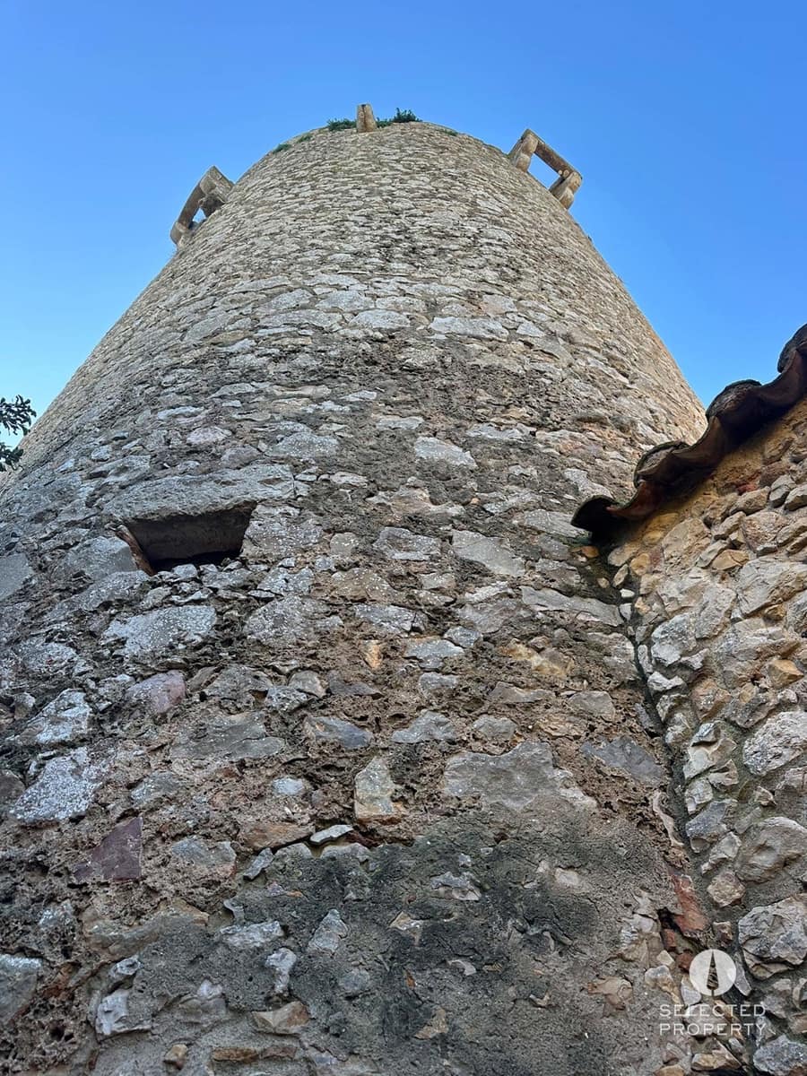 5 soveværelse Byhus til salg i L'Escala - € 1.800.000 (Ref: 8909791)