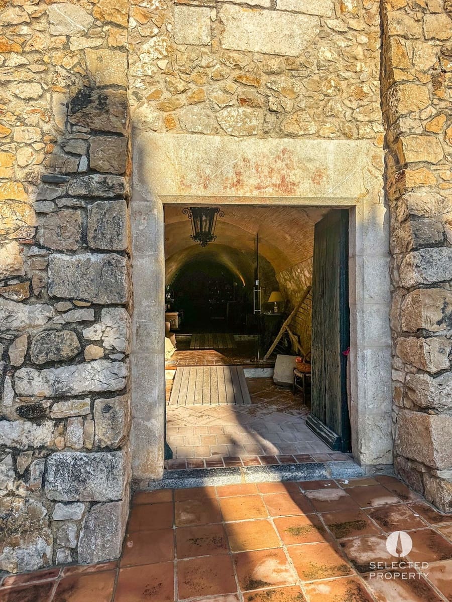 5 soveværelse Byhus til salg i L'Escala - € 1.800.000 (Ref: 8909791)