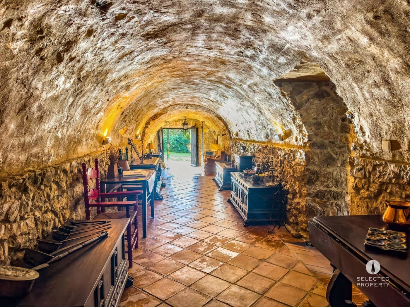 5 soveværelse Byhus til salg i L'Escala - € 1.800.000 (Ref: 8909791)