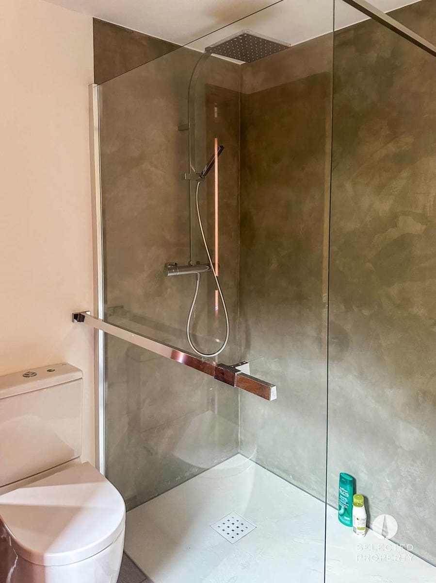 4 bedroom Villa for sale in Pau with pool - € 1,250,000 (Ref: 8909793)