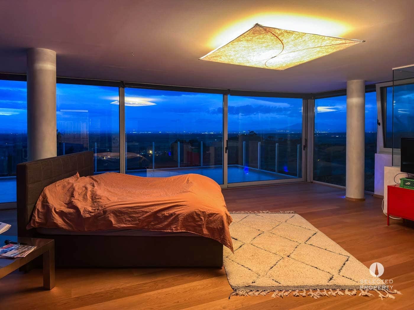 4 bedroom Villa for sale in Pau with pool - € 1,250,000 (Ref: 8909793)