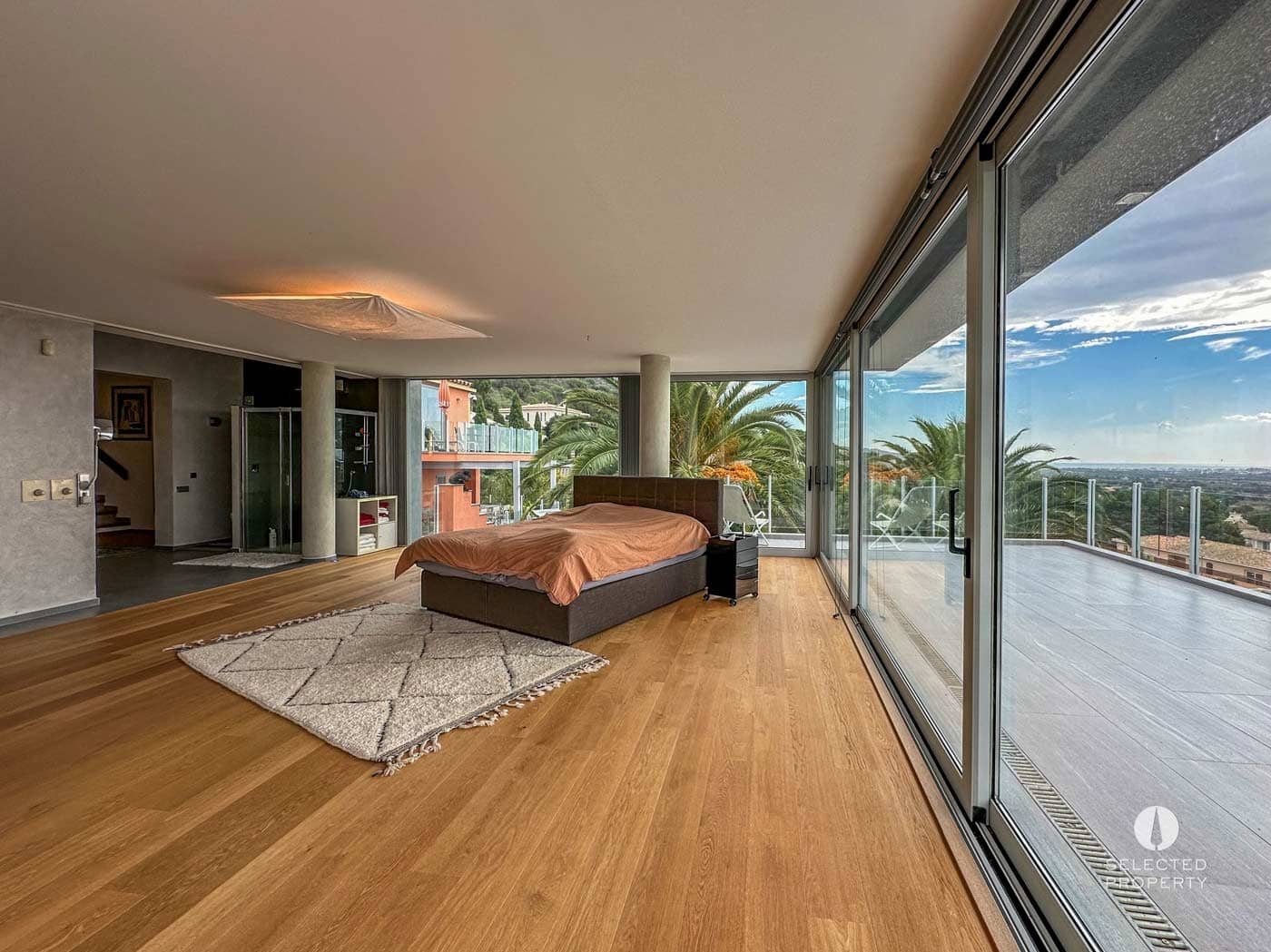 4 bedroom Villa for sale in Pau with pool - € 1,250,000 (Ref: 8909793)