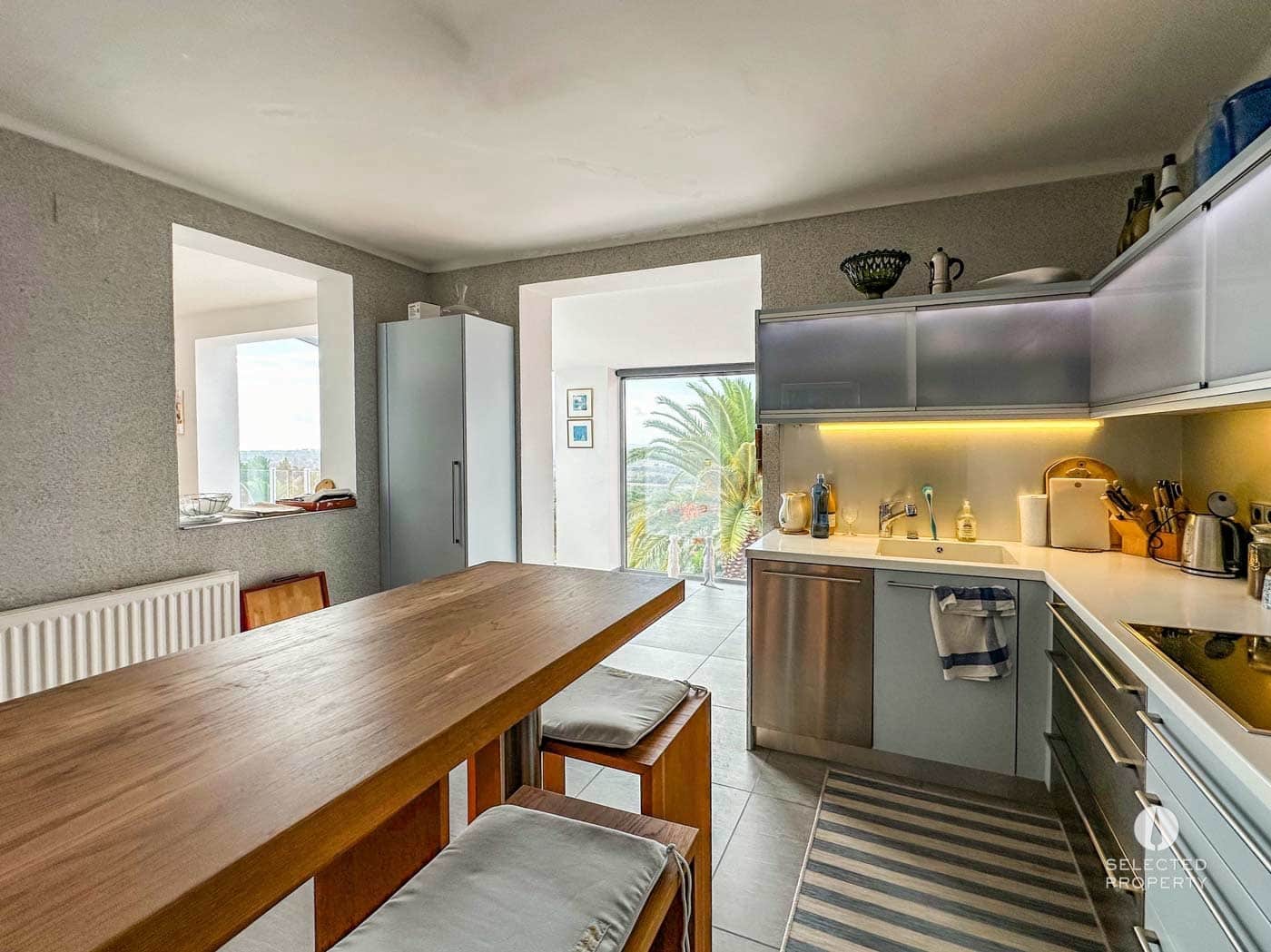 4 bedroom Villa for sale in Pau with pool - € 1,250,000 (Ref: 8909793)