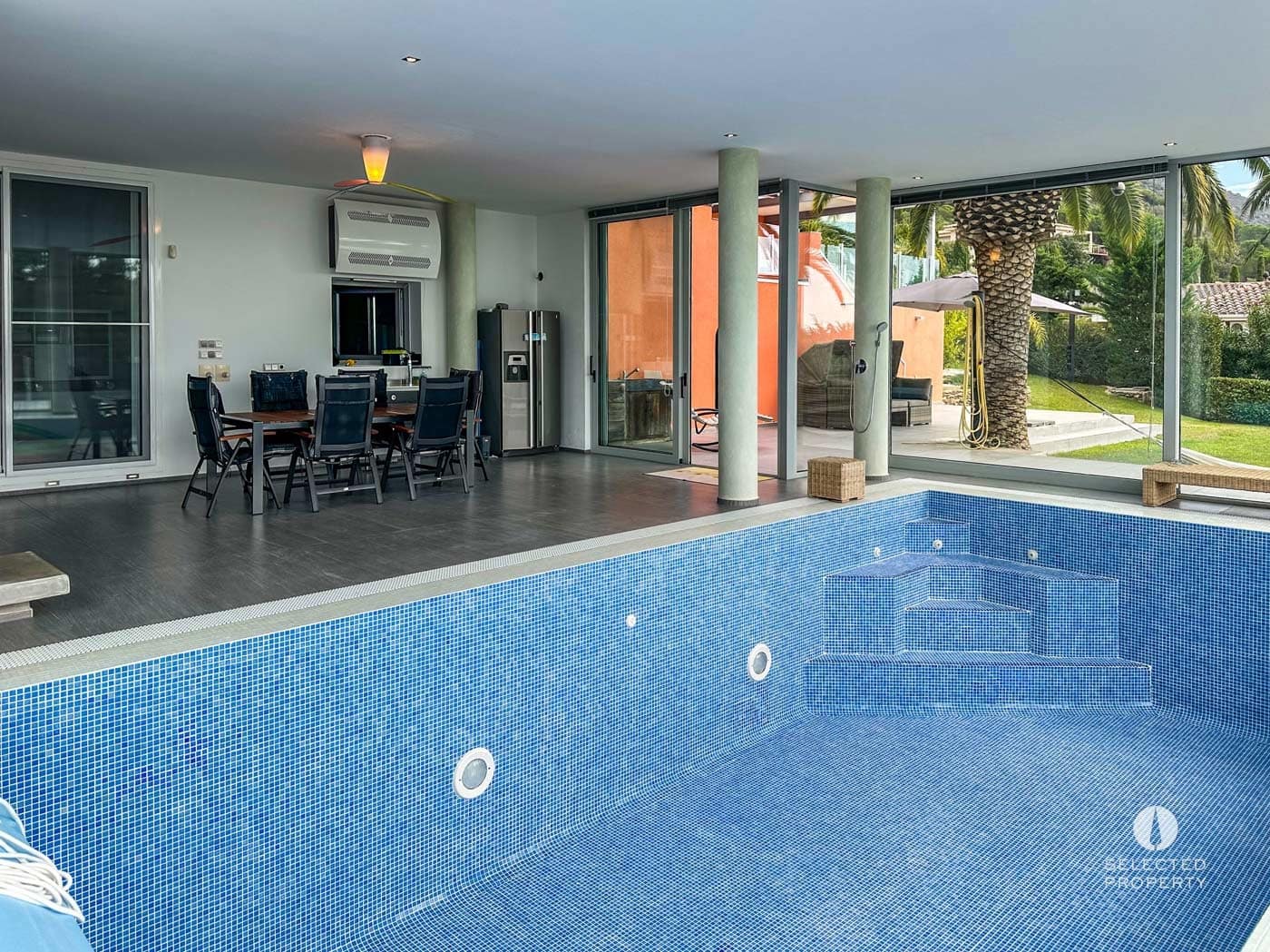 4 bedroom Villa for sale in Pau with pool - € 1,250,000 (Ref: 8909793)