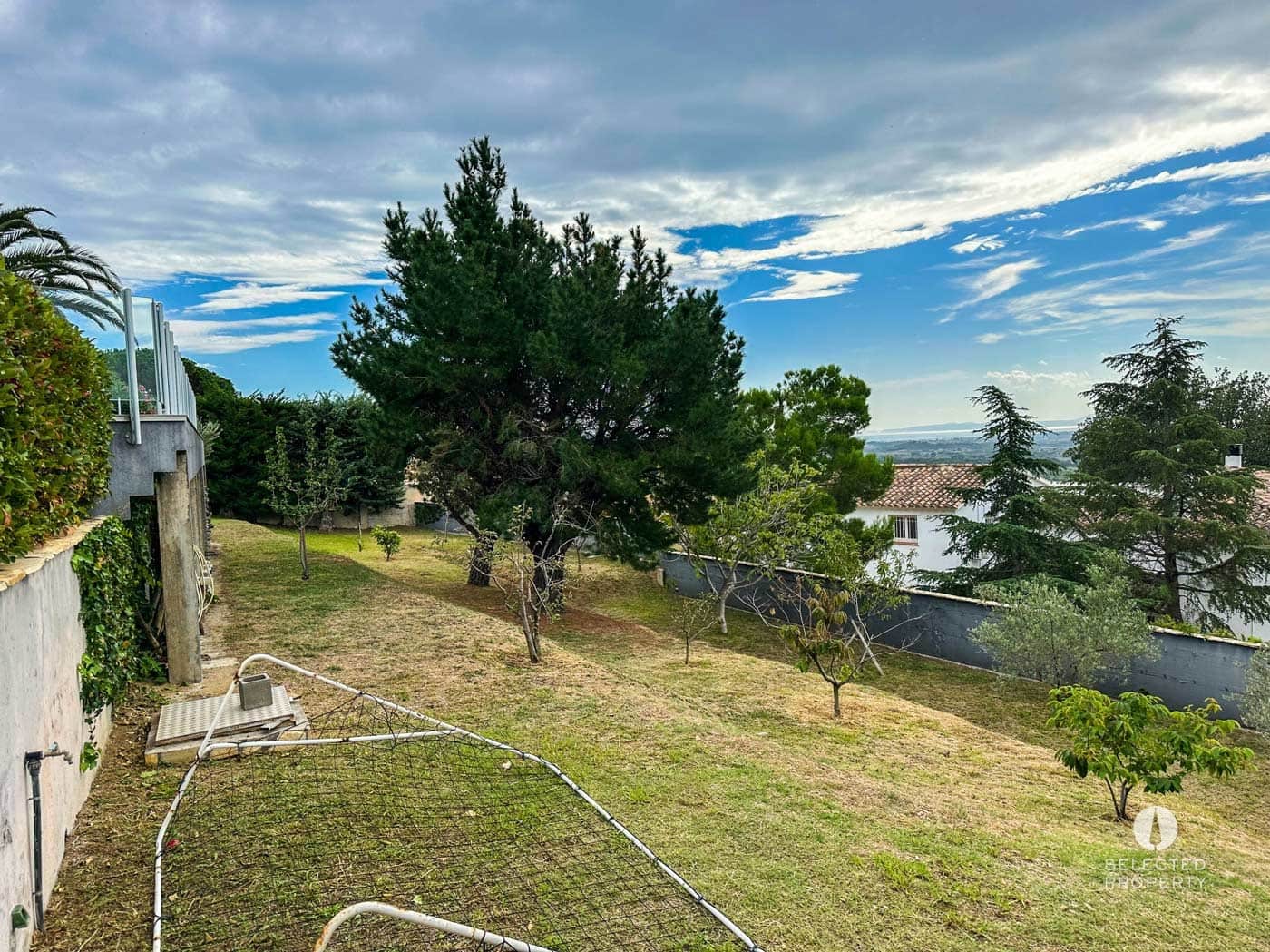 4 bedroom Villa for sale in Pau with pool - € 1,250,000 (Ref: 8909793)