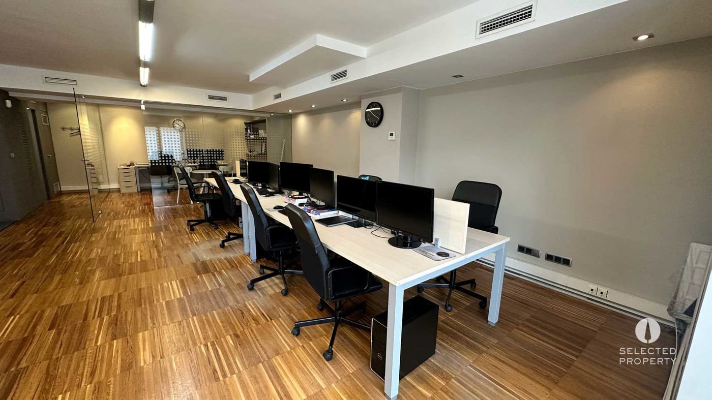 Kontor til salg i Girona by - € 130.000 (Ref: 8909799)