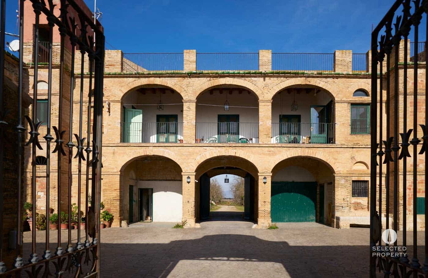 13 soverom Hus til salgs i Castello d'Empuries - € 4 200 000 (Ref: 8912248)