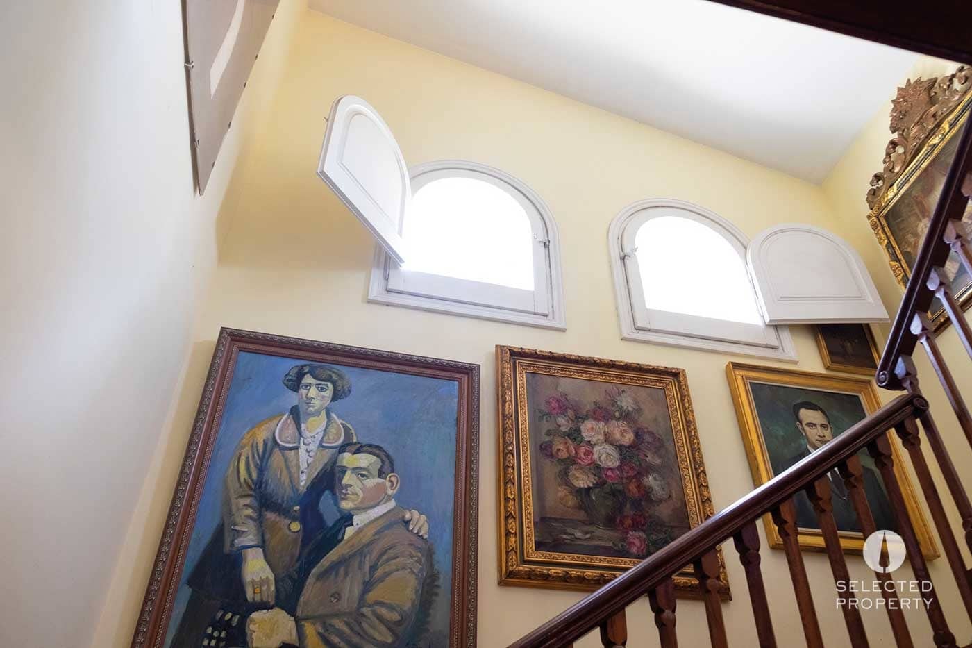 9 soveværelse Byhus til salg i La Roca del Valles med swimmingpool garage - € 850.000 (Ref: 8924873)