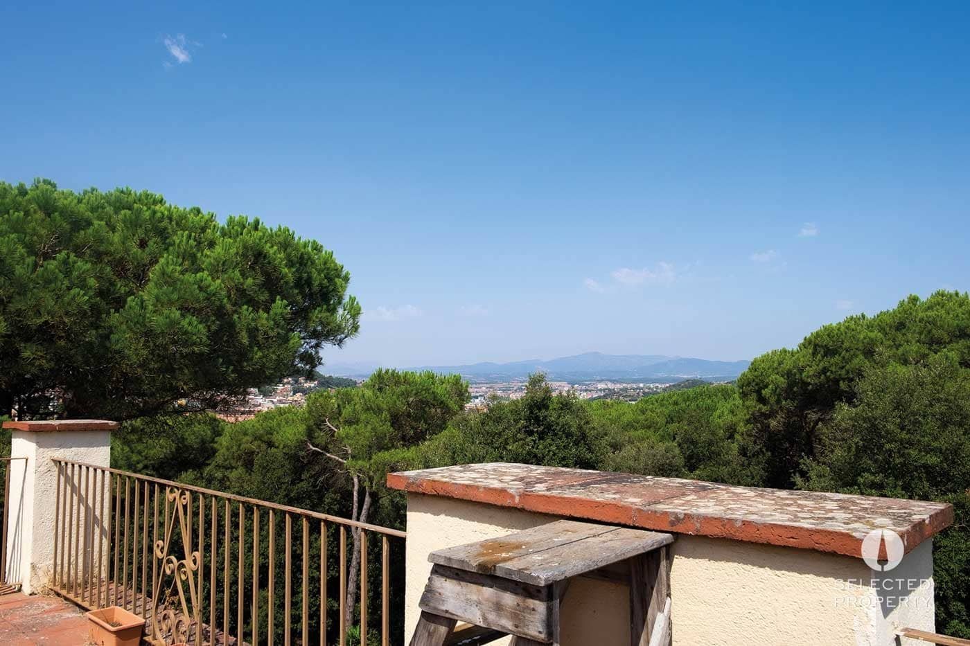 9 soveværelse Byhus til salg i La Roca del Valles med swimmingpool garage - € 850.000 (Ref: 8924873)