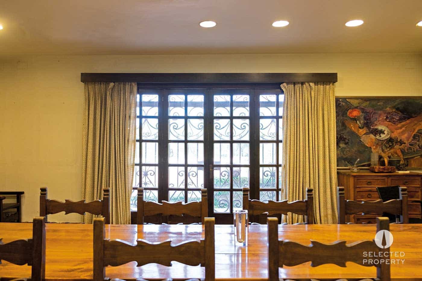 9 soveværelse Byhus til salg i La Roca del Valles med swimmingpool garage - € 850.000 (Ref: 8924873)