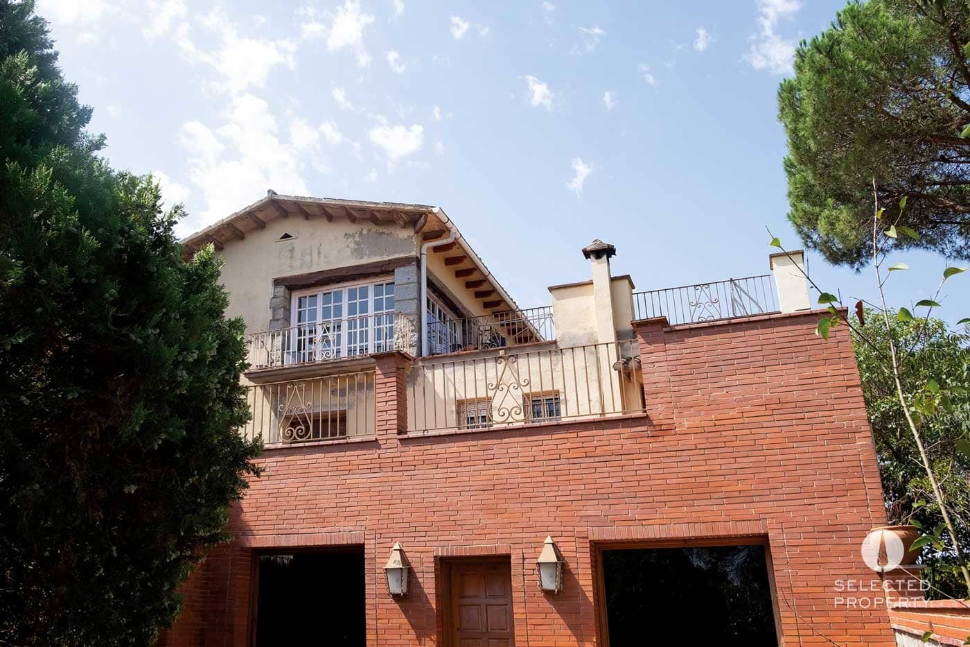 9 soveværelse Byhus til salg i La Roca del Valles med swimmingpool garage - € 850.000 (Ref: 8924873)