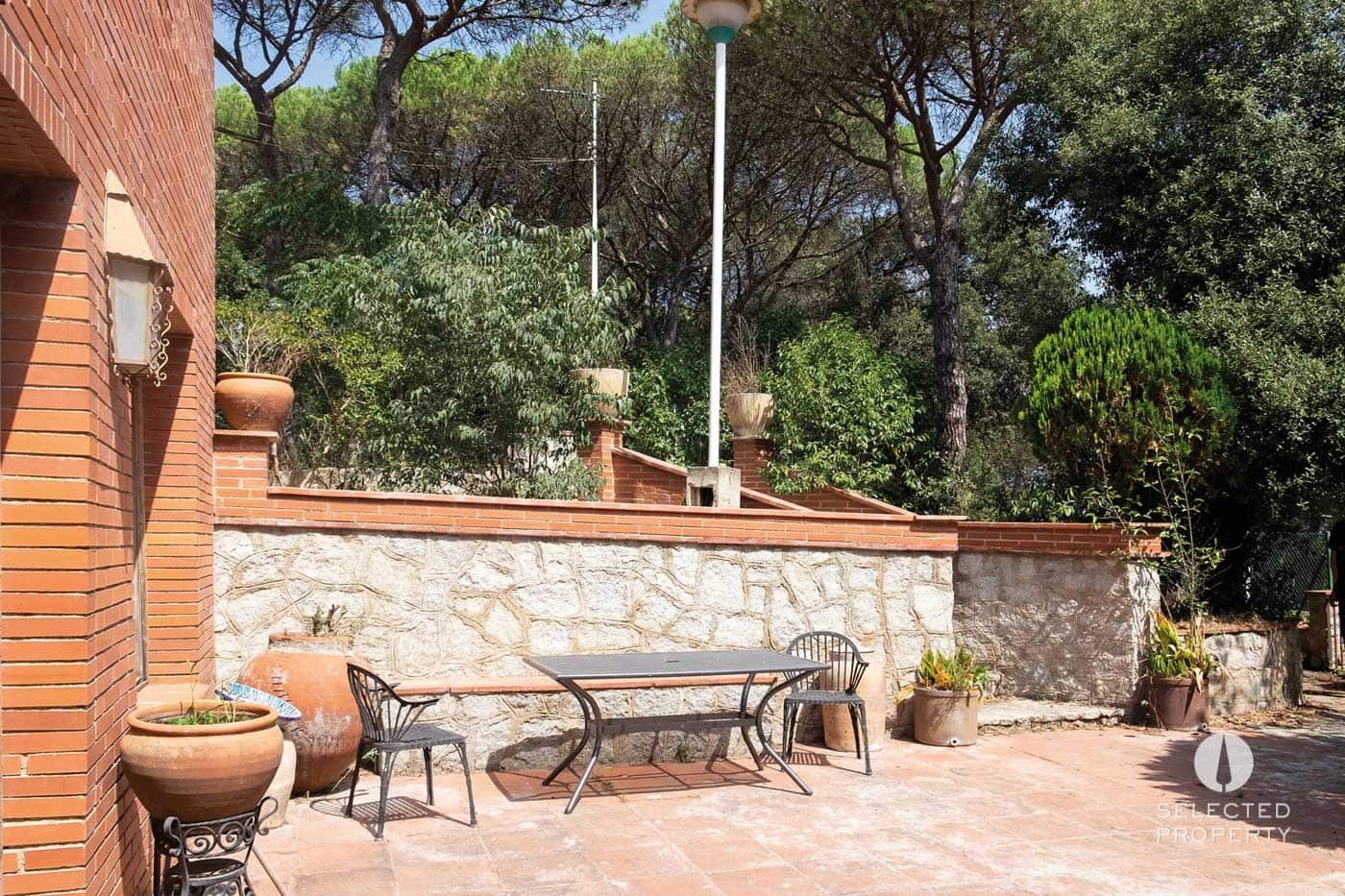 9 soveværelse Byhus til salg i La Roca del Valles med swimmingpool garage - € 850.000 (Ref: 8924873)