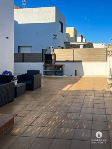 4 soverom Hus til salgs i Empuriabrava, Castelló d'Empúries - € 395 000 (Ref: 9009823)