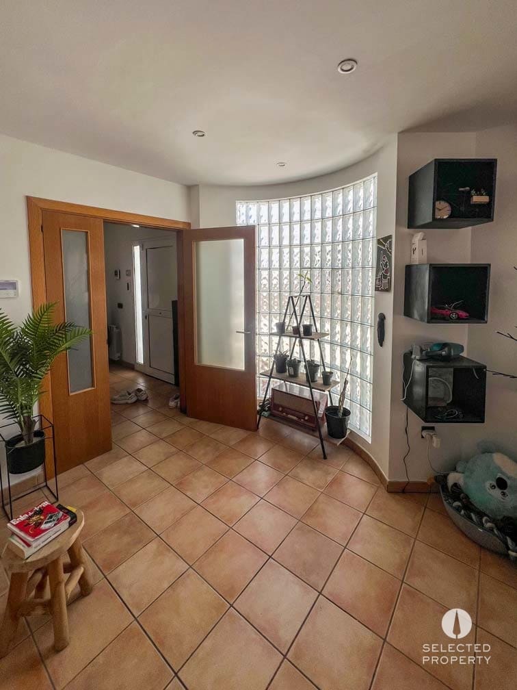 4 soverom Hus til salgs i Empuriabrava - € 395 000 (Ref: 9009823)