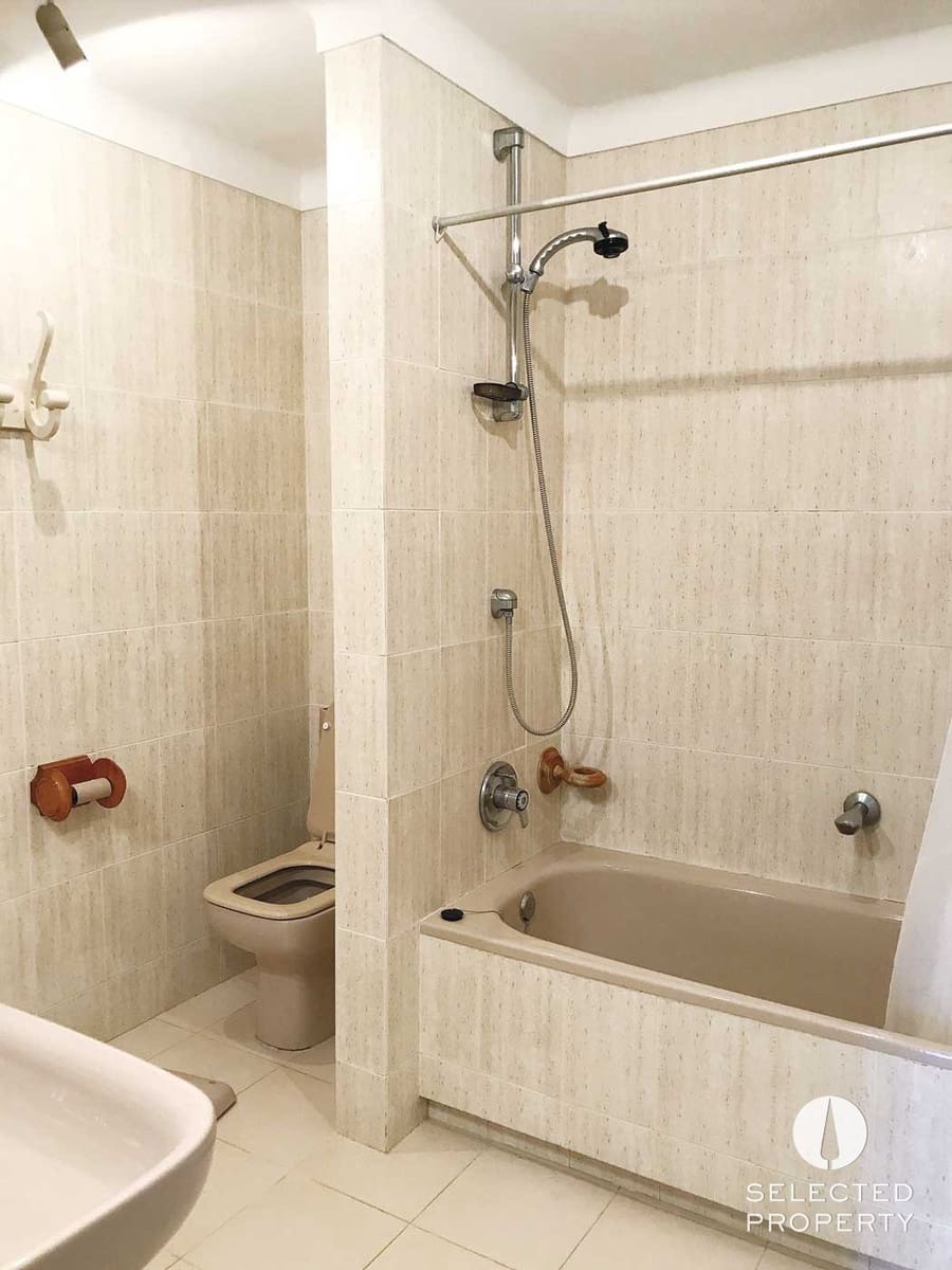 9 soveværelse Byhus til salg i Roses med swimmingpool - € 997.850 (Ref: 9013503)