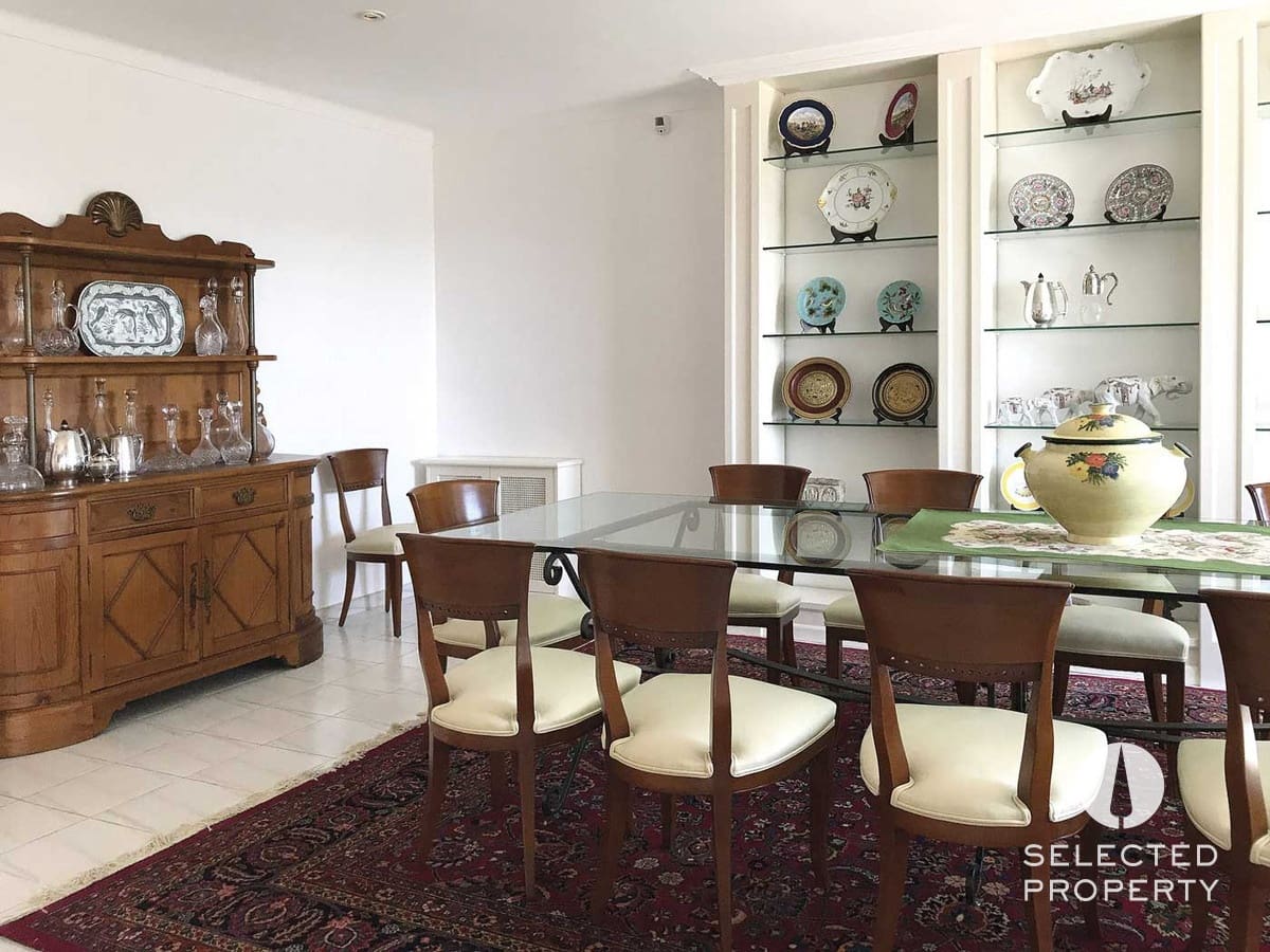 9 soveværelse Byhus til salg i Roses med swimmingpool - € 997.850 (Ref: 9013503)