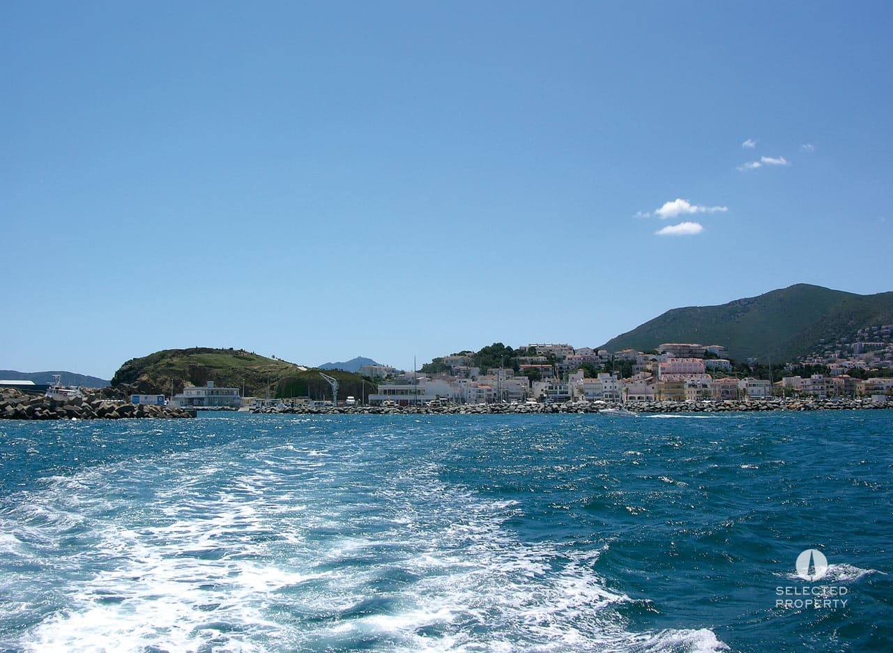 Hotel para venda em Grifeu - 2 500 000 € (Ref: 9109413)