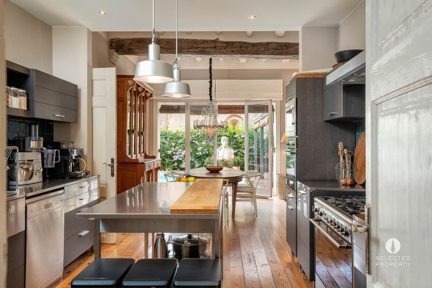 8 bedroom Hotel for sale in Torroella de Fluvia with pool - € 1,495,000 (Ref: 9403656)