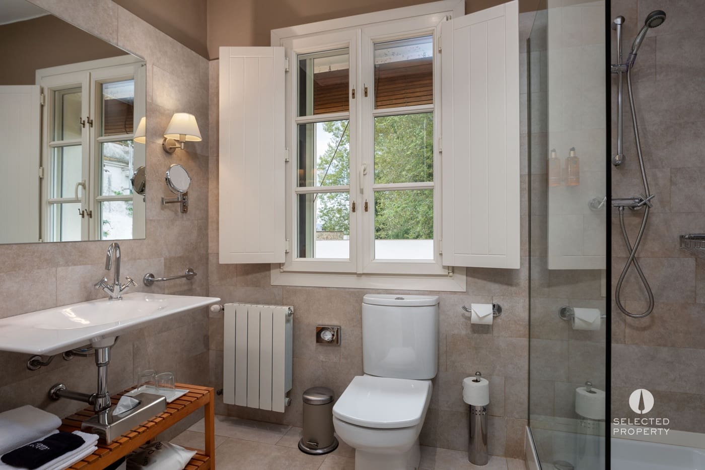 8 bedroom Hotel for sale in Torroella de Fluvia with pool - € 1,495,000 (Ref: 9403656)