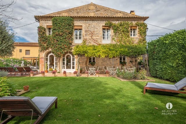 8 bedroom Hotel for sale in Torroella de Fluvià with pool - € 1,495,000 (Ref: 9403656)