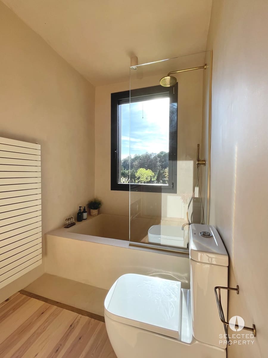 2 makuuhuone Omakotitalo myytävänä paikassa Corca - 495 000 € (Ref: 9524931)