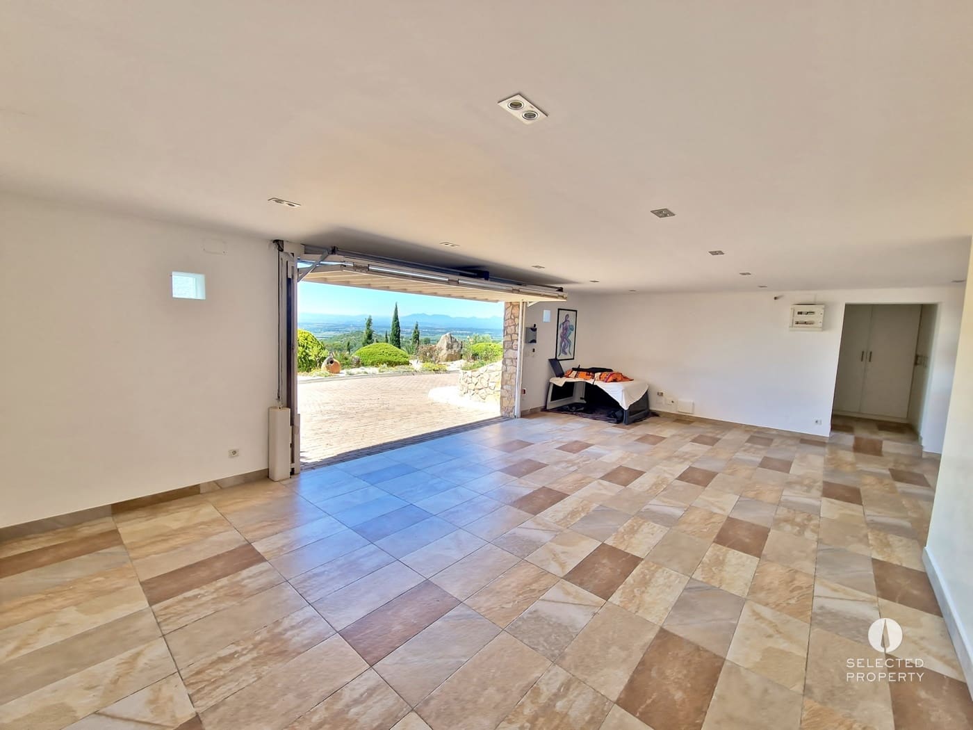 7 makuuhuone Huvila myytävänä paikassa Roses mukana uima-altaan - 1 575 000 € (Ref: 9618117)