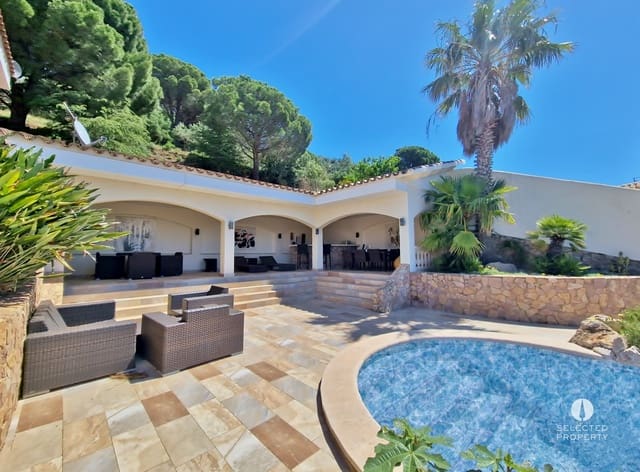 7 soveværelse Villa til salg i Roses med swimmingpool - € 1.575.000 (Ref: 9618117)