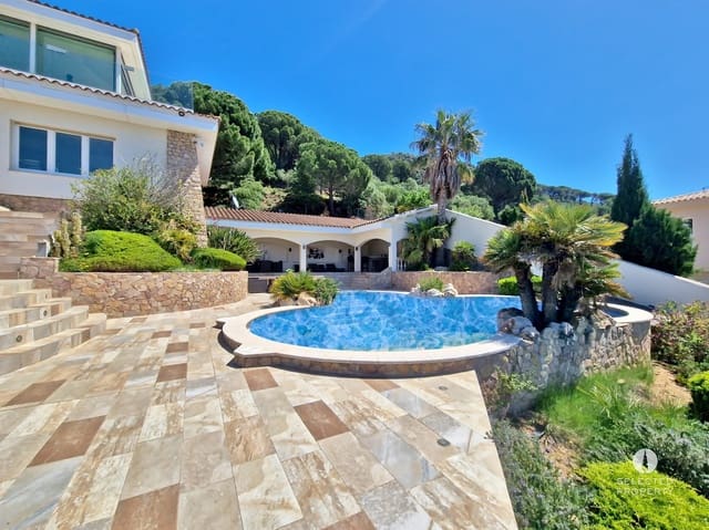 7 soveværelse Villa til salg i Roses med swimmingpool - € 1.575.000 (Ref: 9618117)