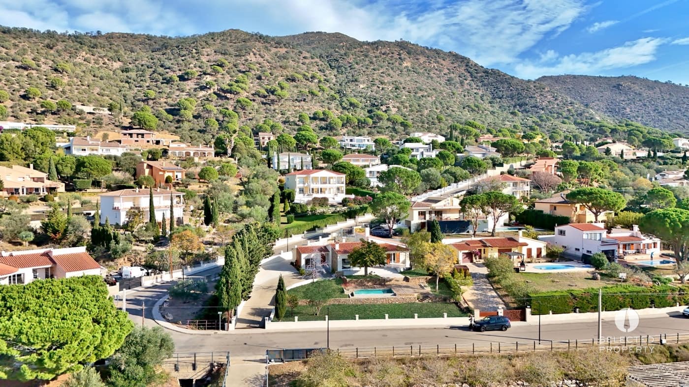 5 quarto Moradia para venda em Roses com piscina - 755 000 € (Ref: 9618118)